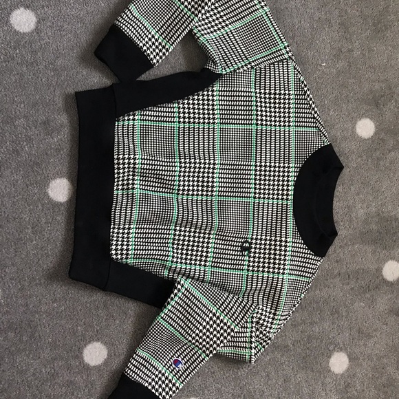 Women’s Champion Mockneck Sweatshirt - Picture 1 of 8